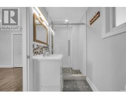17 Pugsley Avenue, Richmond Hill, ON L4C8B6 Photo 29