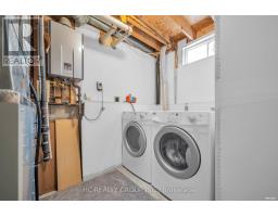 17 Pugsley Avenue, Richmond Hill, ON L4C8B6 Photo 40