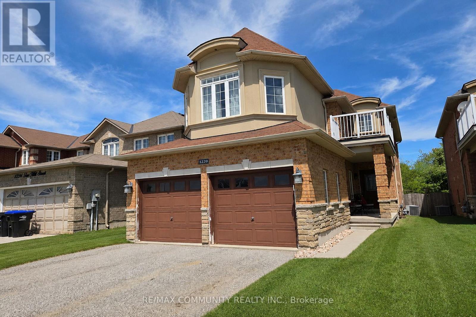 1220 FOX HILL STREET - 1