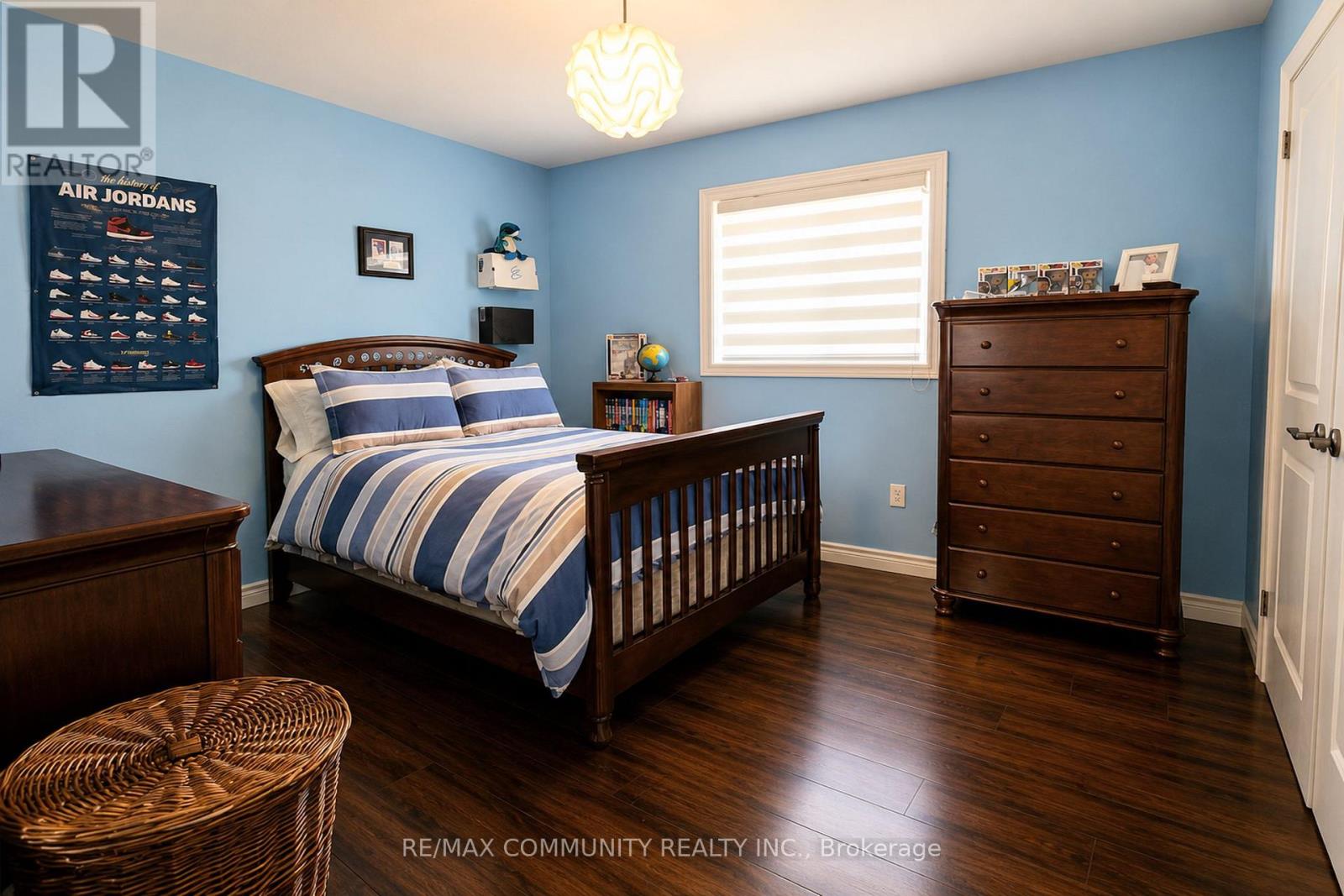 1220 FOX HILL STREET - 26