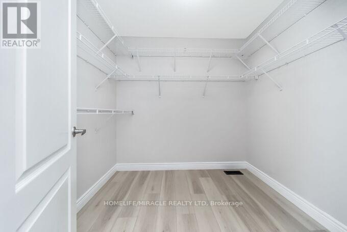 327 PRINGLE AVENUE - 33