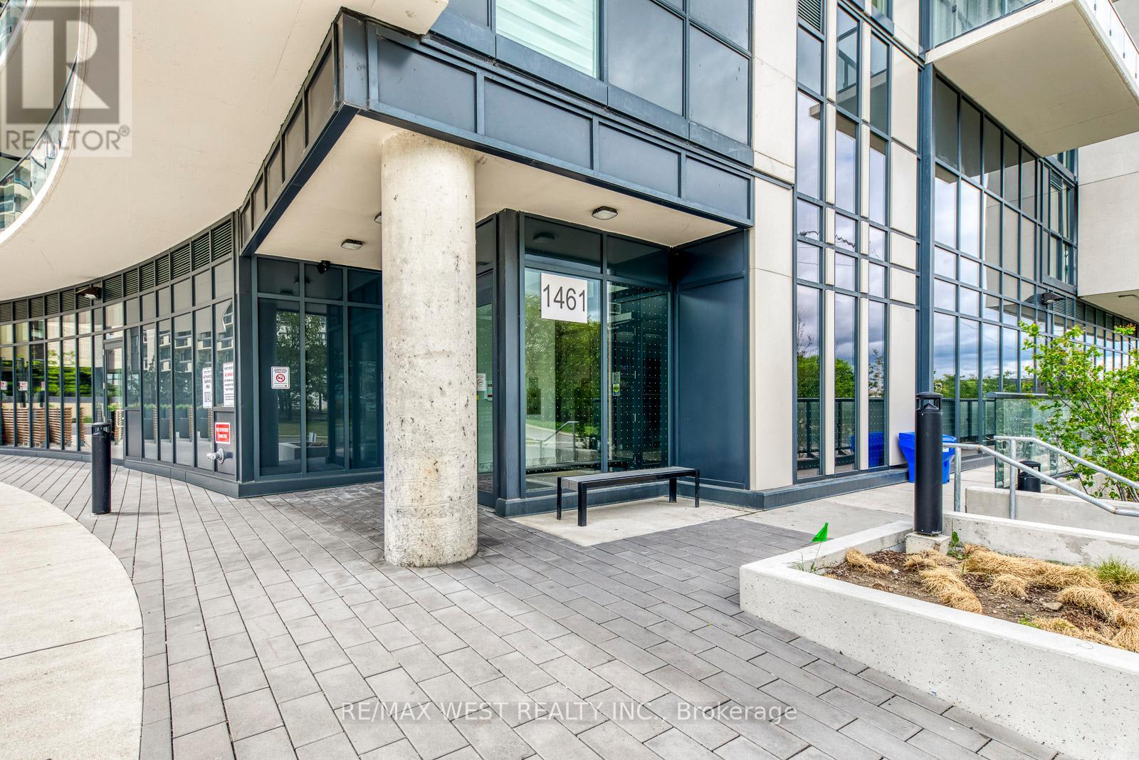 #1104 1461 LAWRENCE AVENUE W - 3