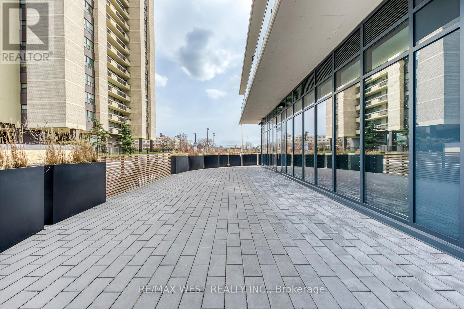 #1104 1461 LAWRENCE AVENUE W - 37
