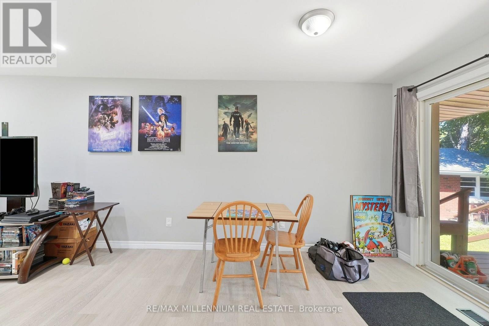 22 MONTGOMERY ROAD - 14
