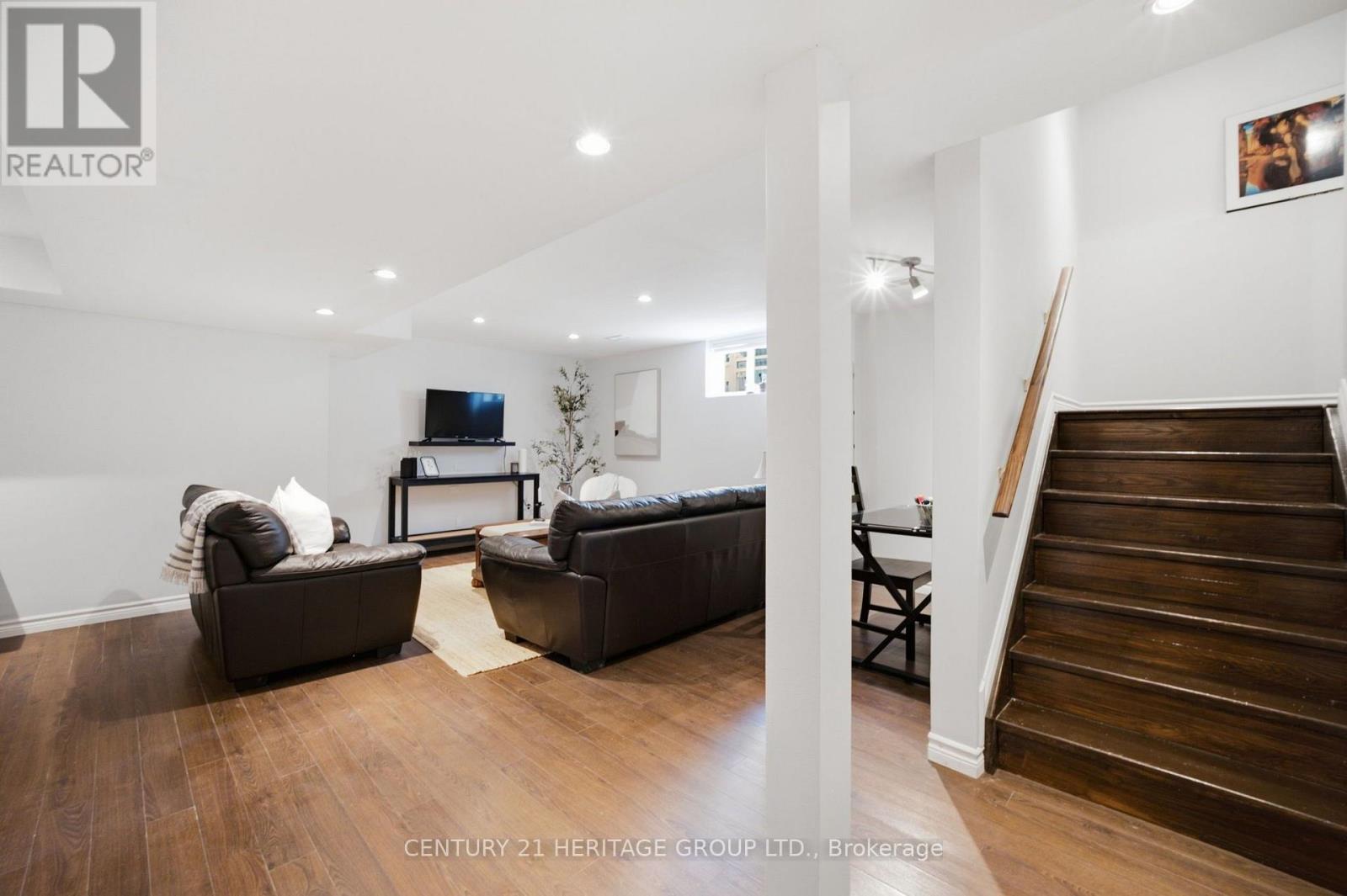 120 YATES AVENUE - 29