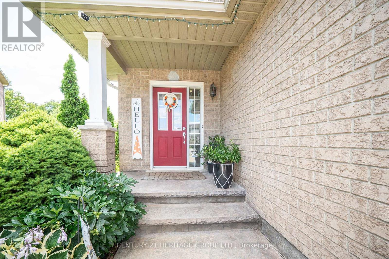120 YATES AVENUE — photo 3