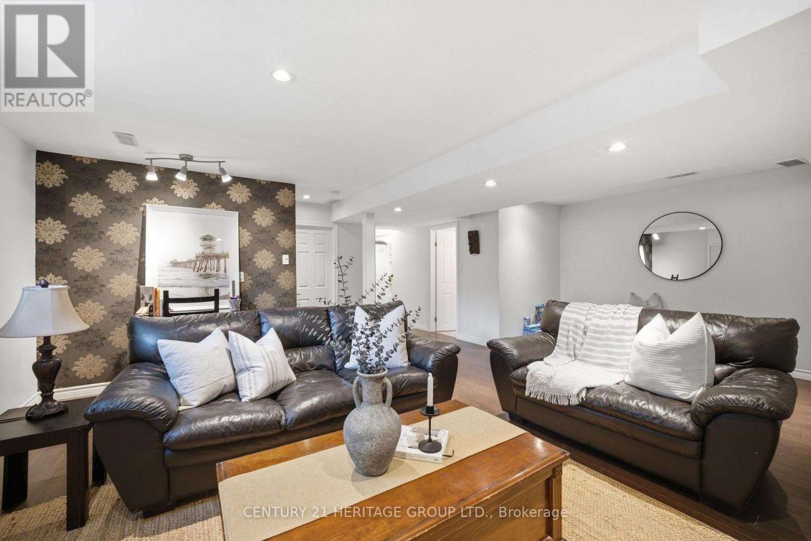 120 YATES AVENUE - 35