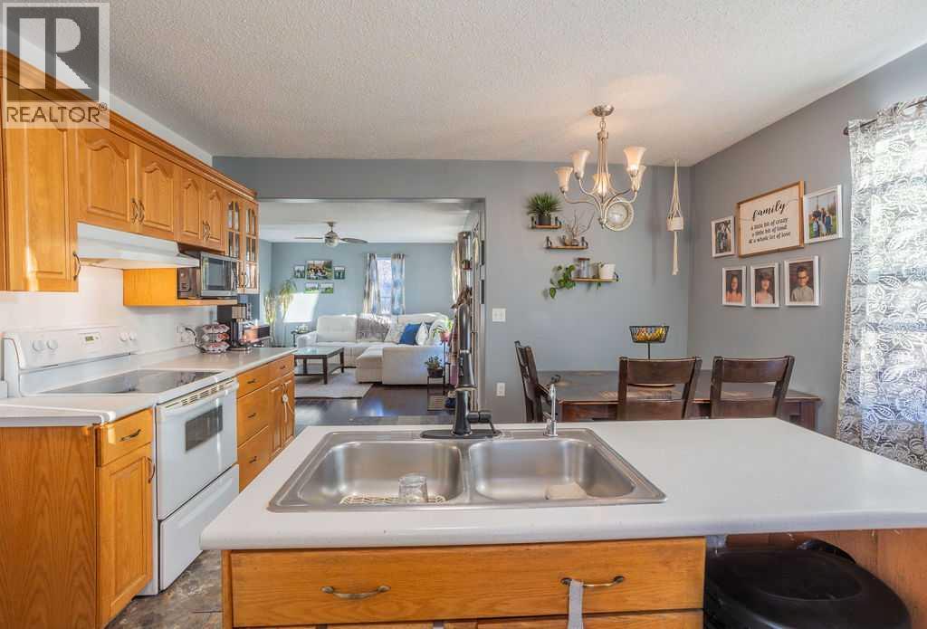502 5 Avenue - Image 11