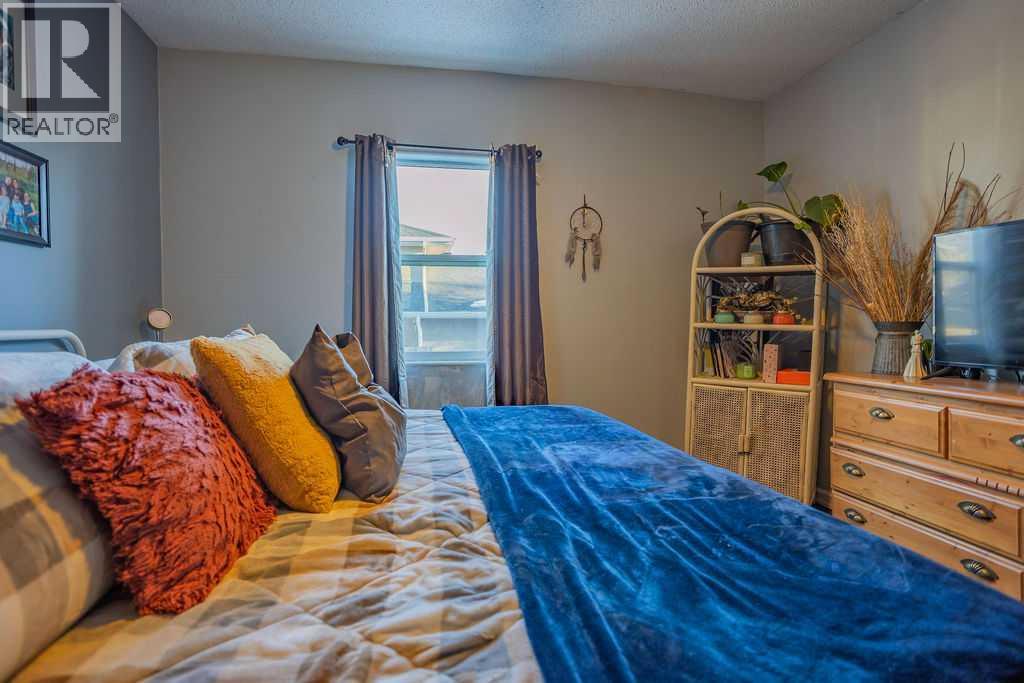 502 5 Avenue - Image 17