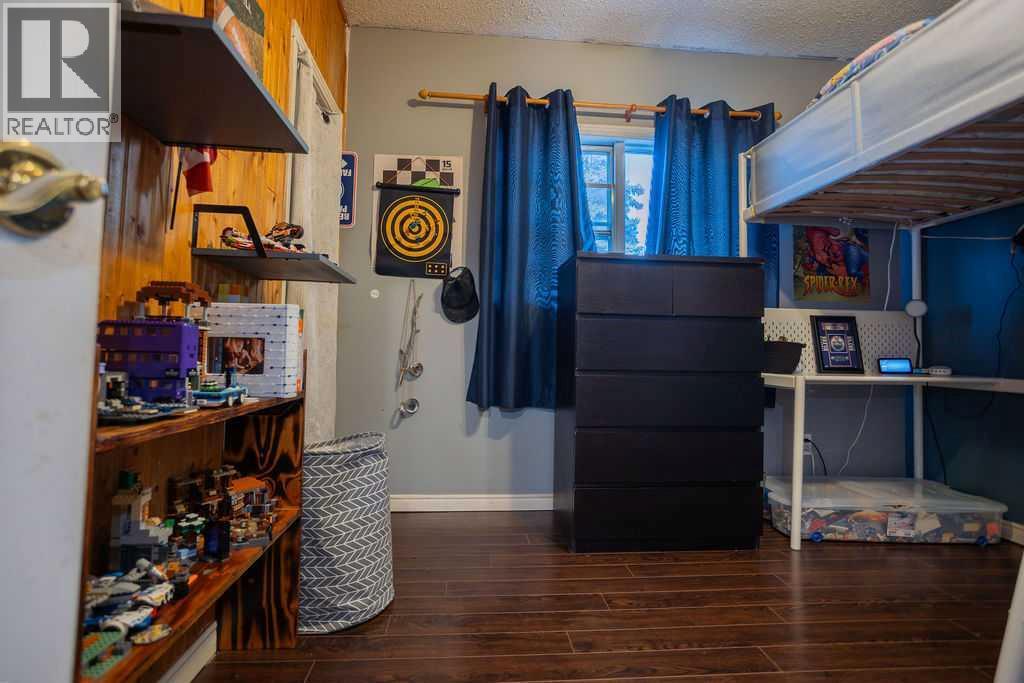 502 5 Avenue - Image 21