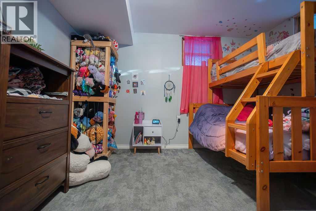 502 5 Avenue - Image 27