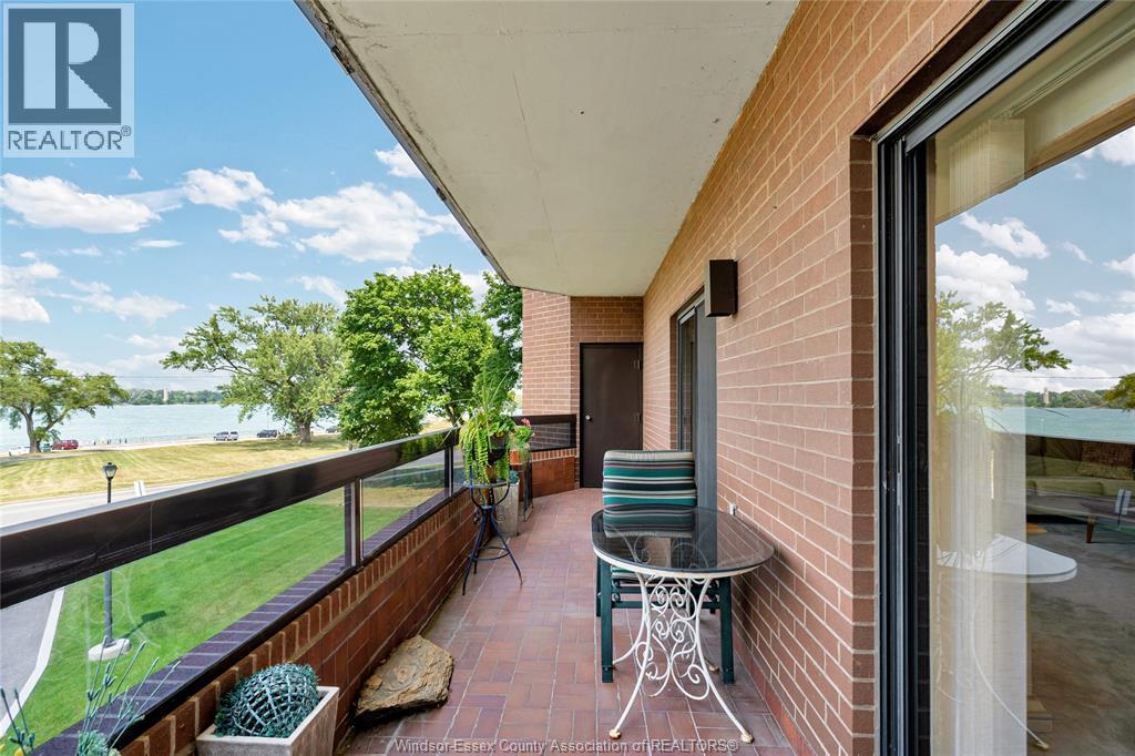 #207 3663 Riverside DRIVE East - 3