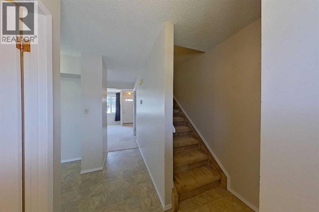 #22 608 Main Street NW - 2