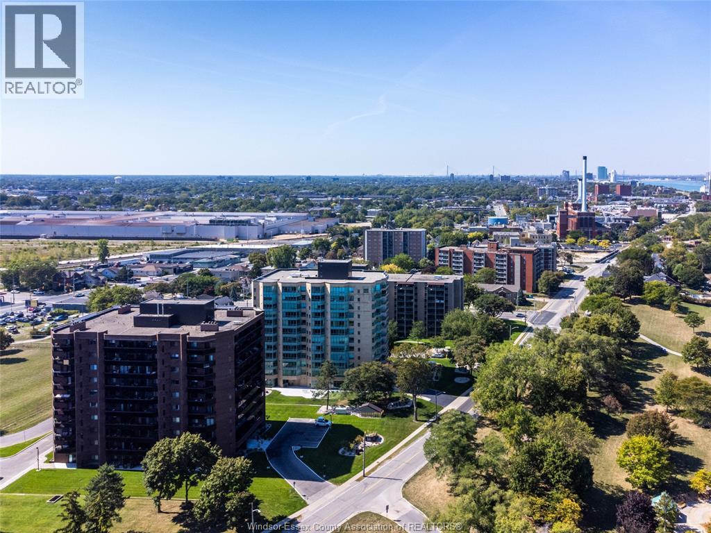 #207 3663 Riverside DRIVE East - 39