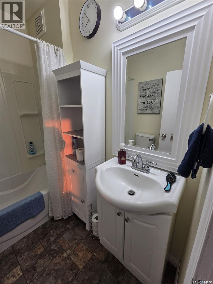 258 Second STREET NE - Image 12