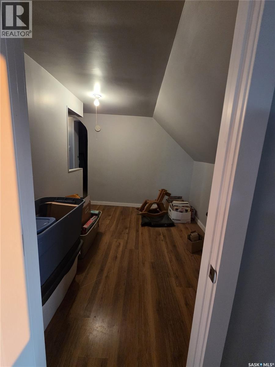 258 Second STREET NE - 26
