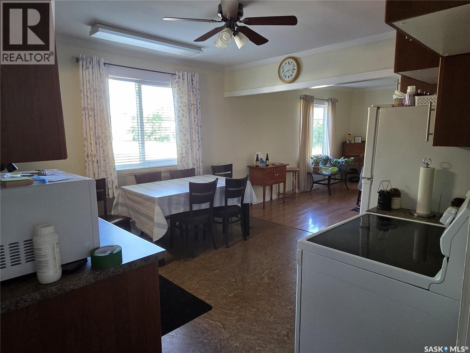 258 Second STREET NE - Image 5