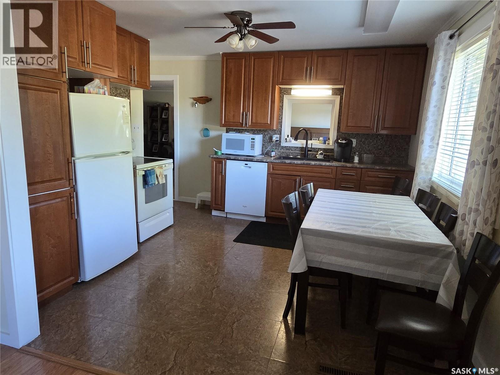 258 Second STREET NE - Image 6