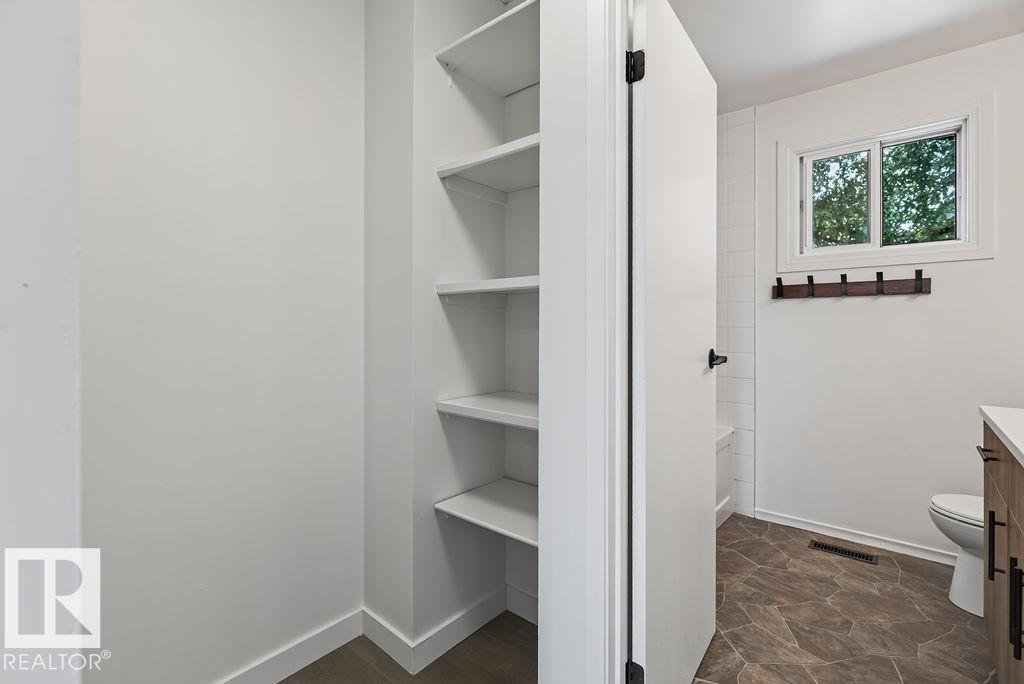 428 HERMITAGE RD NW - 25