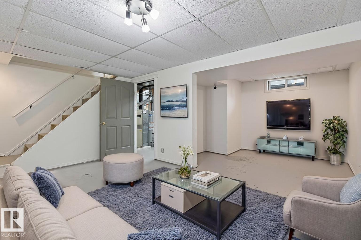 428 HERMITAGE RD NW - Image 26