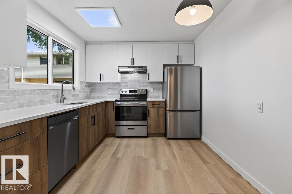 428 HERMITAGE RD NW - Image 5