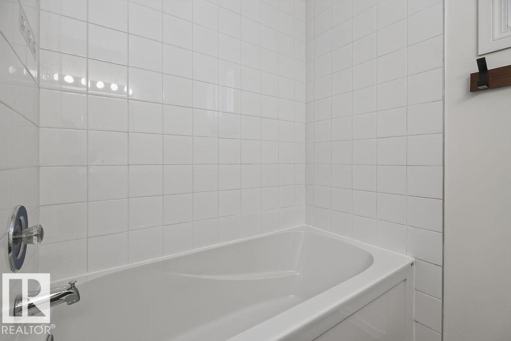 428 HERMITAGE RD NW - 24