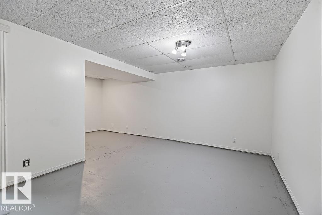 428 HERMITAGE RD NW - Image 27
