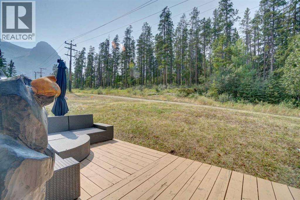 #4 1065 Evergreen Circle - Image 37