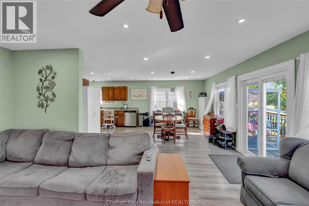 104 Erie STREET South - 13