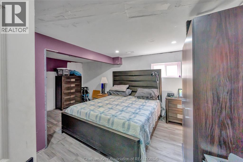 104 Erie STREET South - Image 36