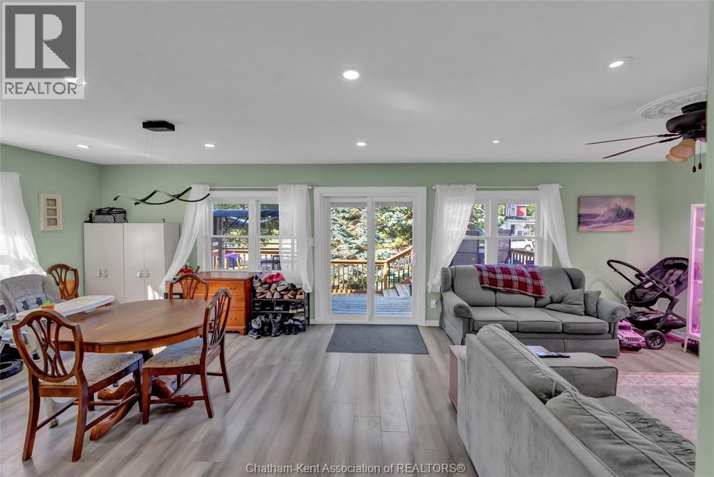 104 Erie STREET South - Image 8