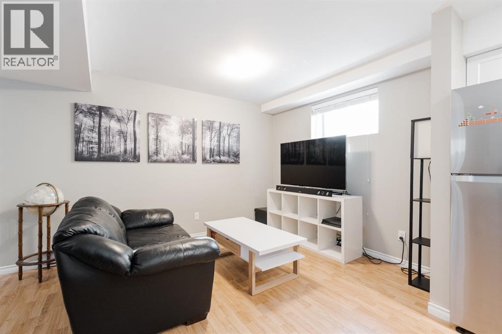 128 Coyote Crescent - Image 37