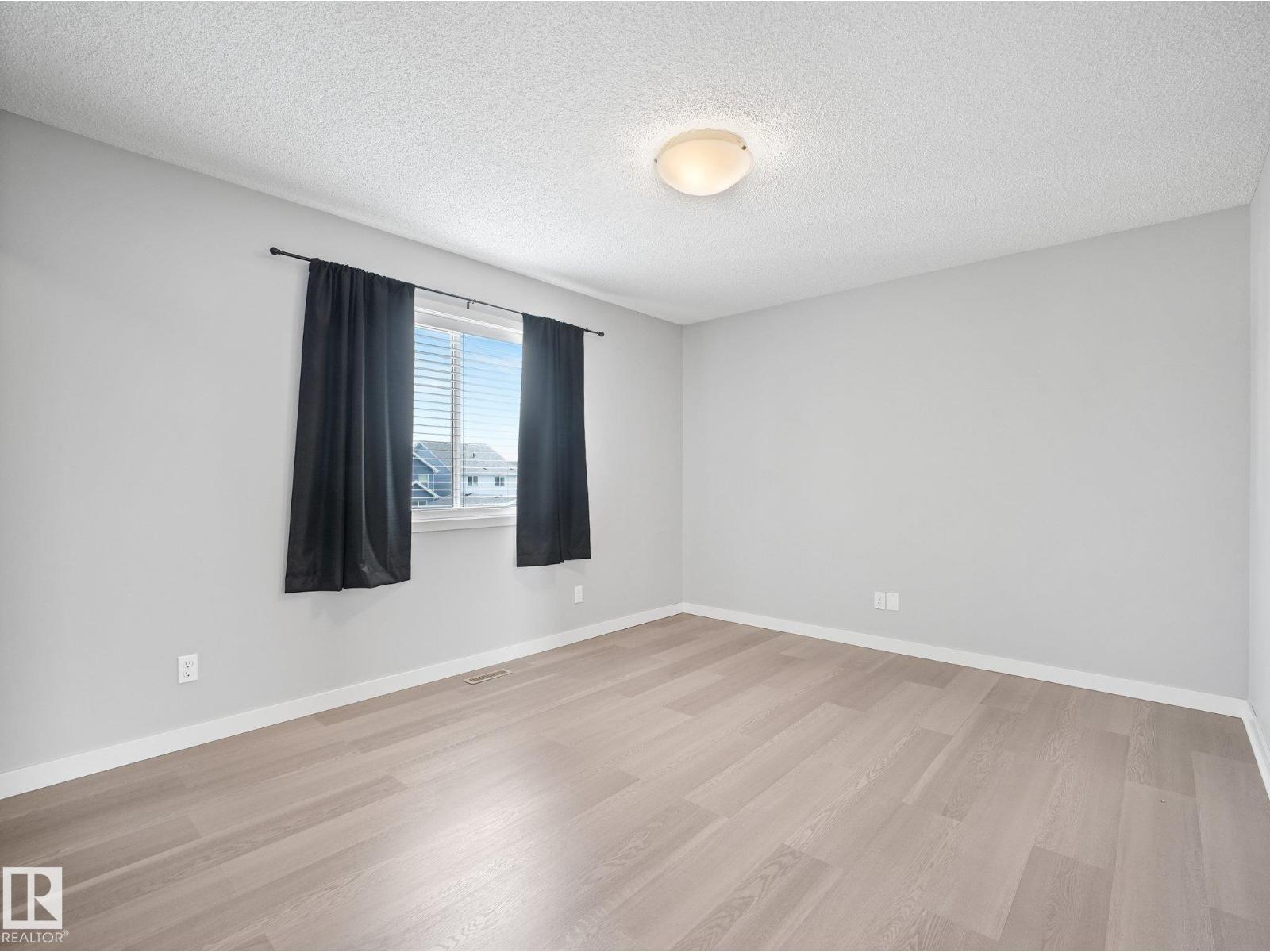 17629 60A ST NW - 36