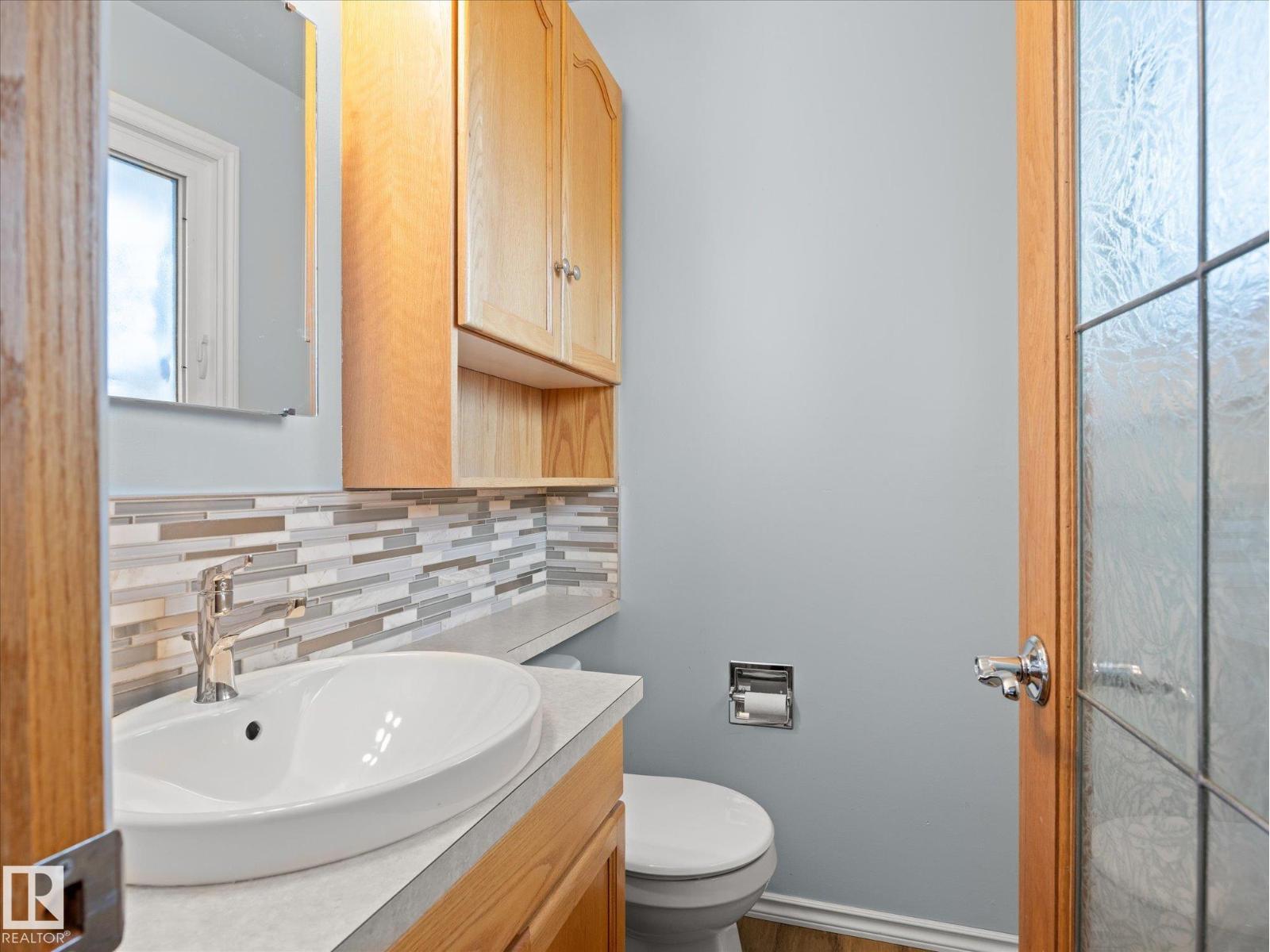 7 CAMELOT AV - Image 14