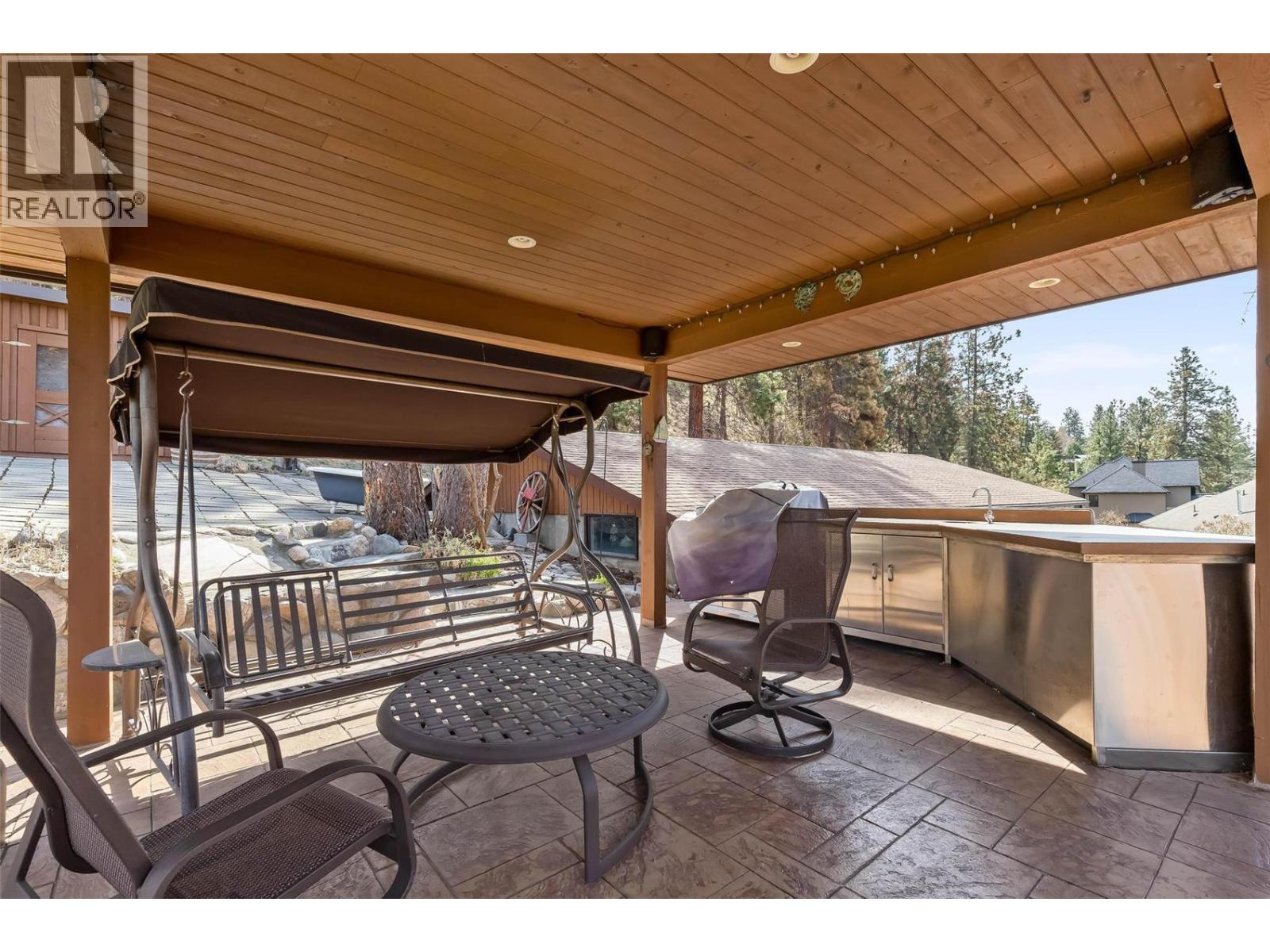9983 Okanagan Centre Road W, Lake Country