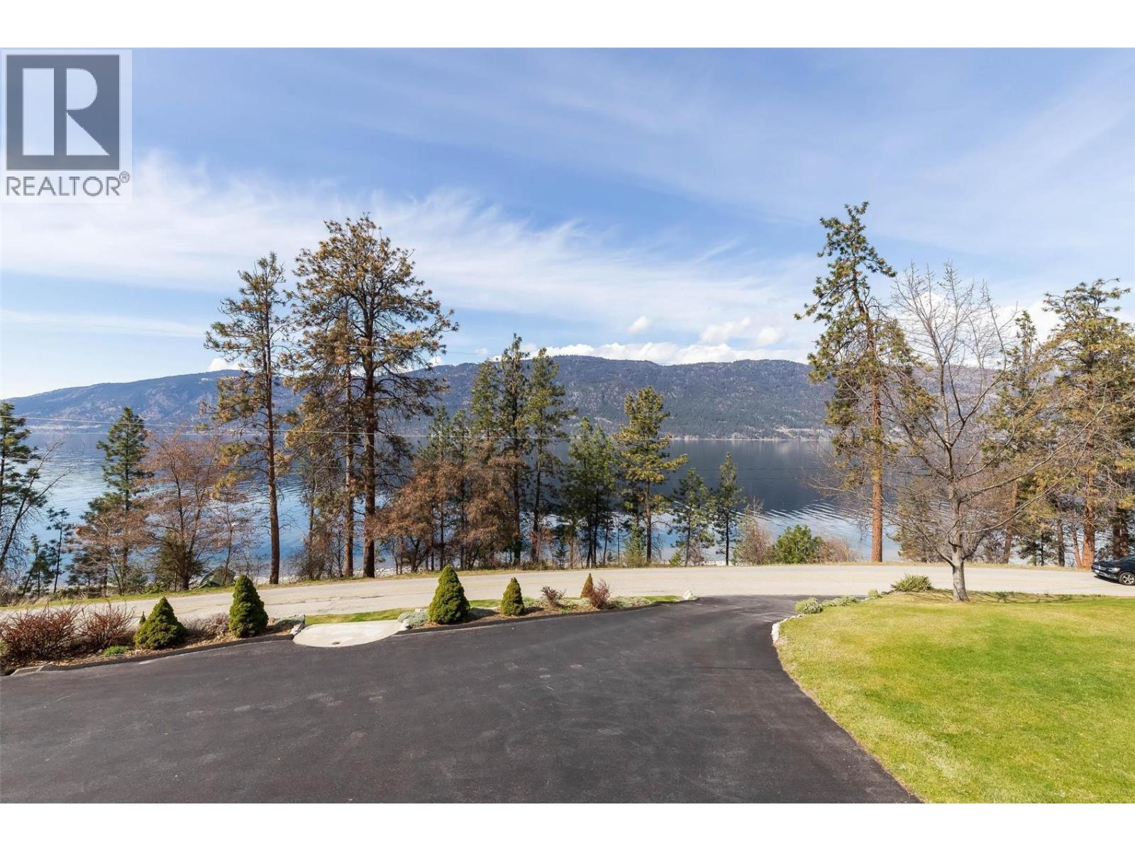 9983 Okanagan Centre Road W, Lake Country