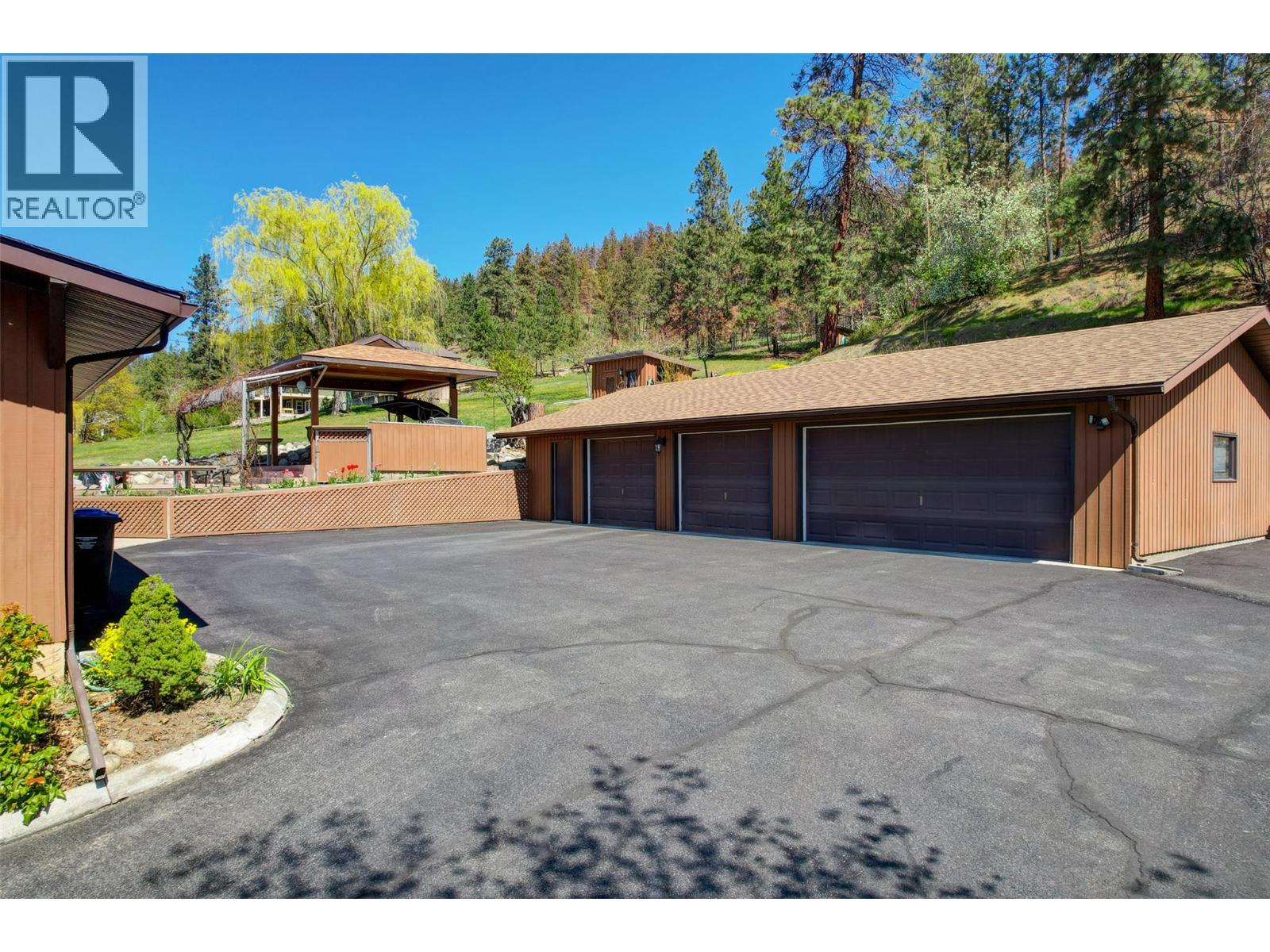 9983 Okanagan Centre Road W, Lake Country