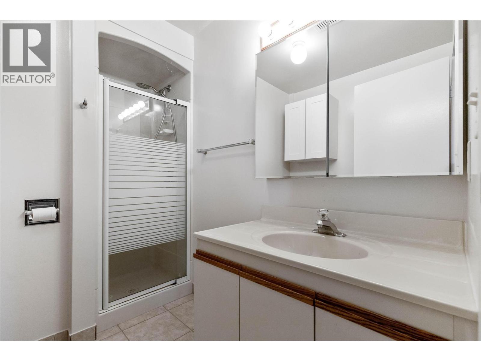 9983 Okanagan Centre Road W, Lake Country