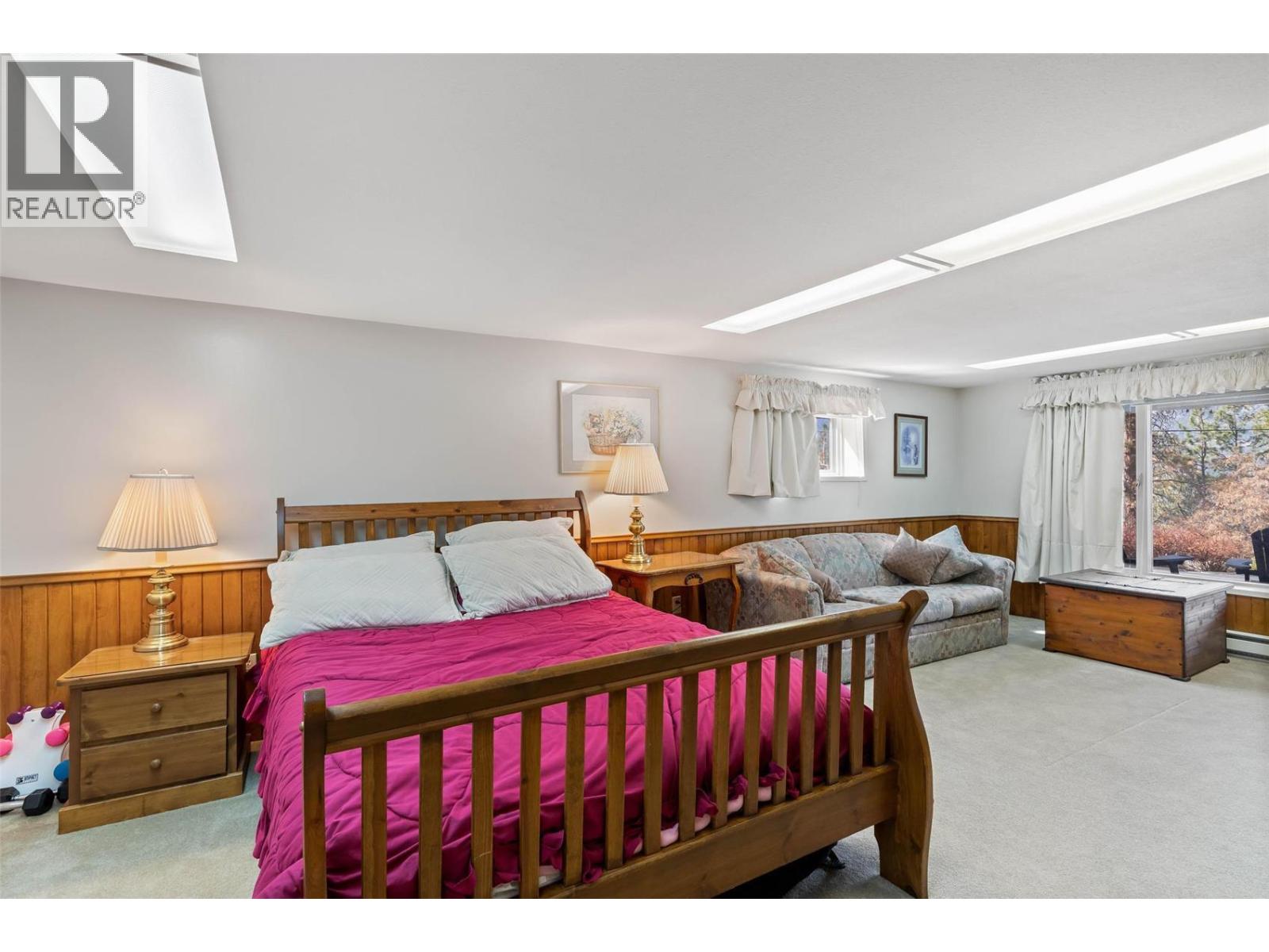 9983 Okanagan Centre Road W, Lake Country