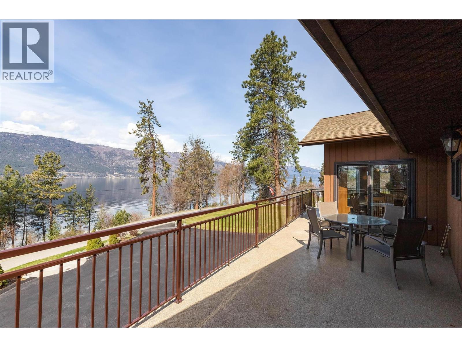 9983 Okanagan Centre Road W, Lake Country