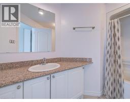 4pc Bathroom - 135 James Street S Unit# 1402, Hamilton, ON L8P2Z6 Photo 7