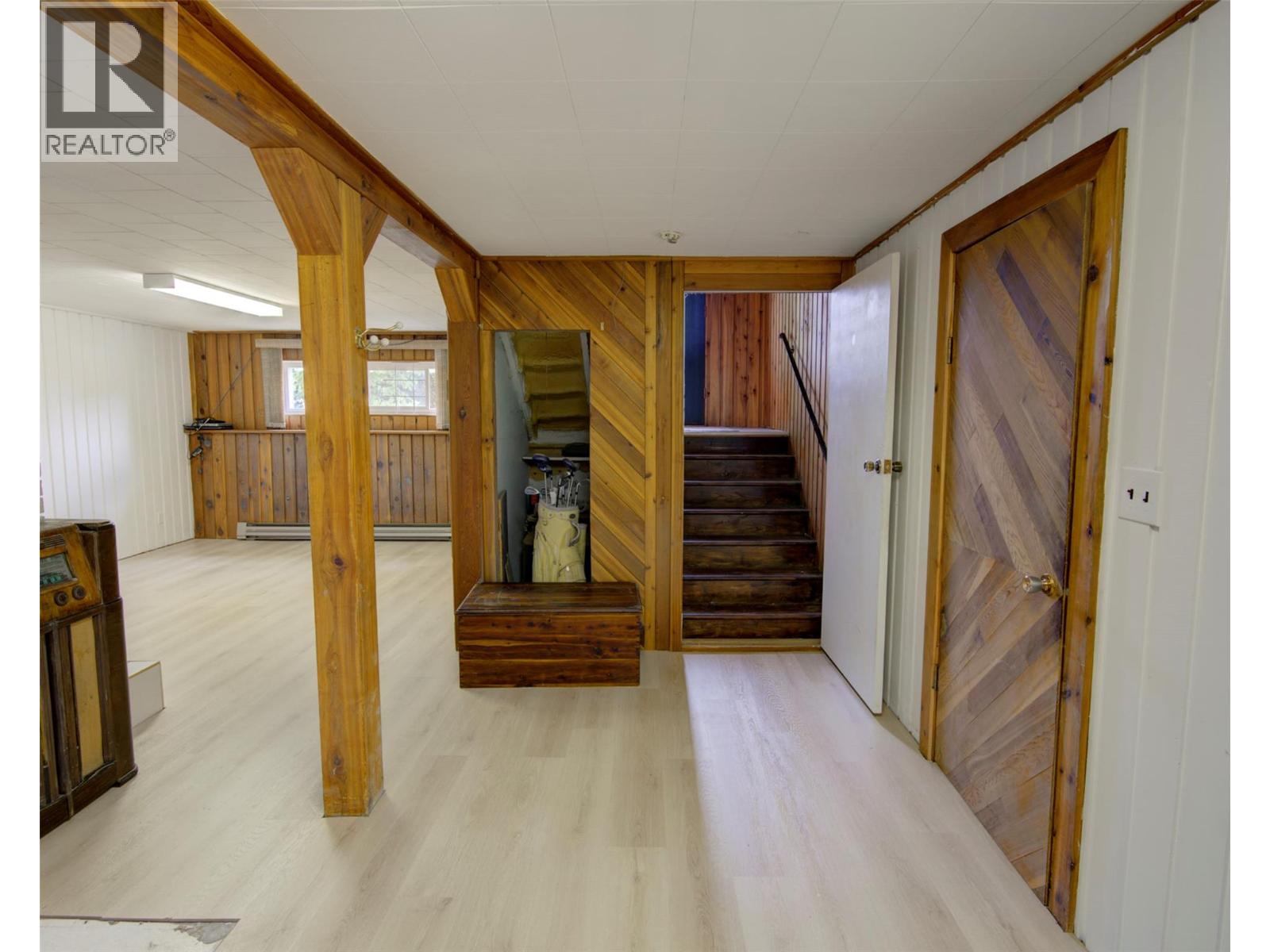 3903 27 Avenue - Image 28