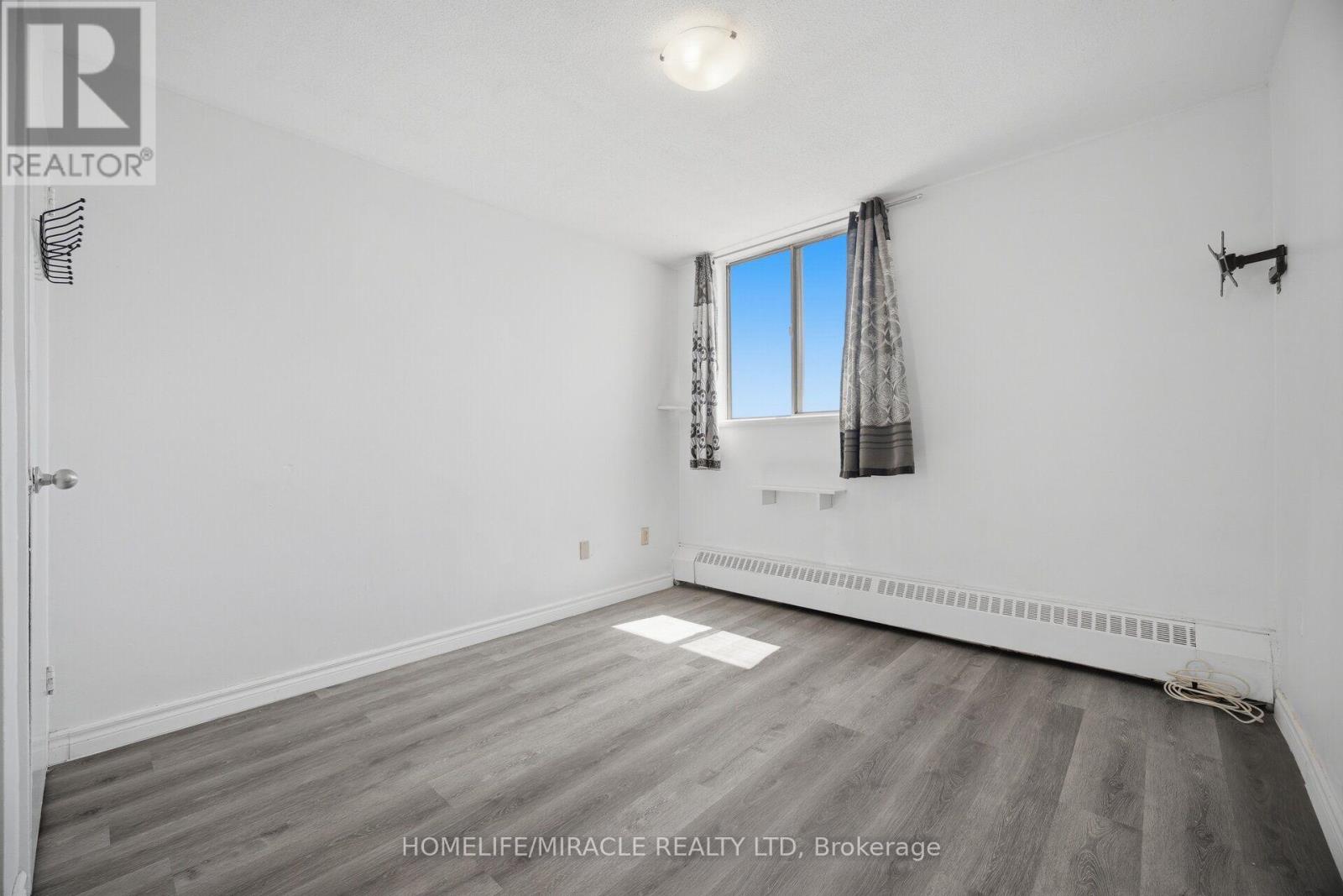#1105 60 STEVENSON ROAD - 26