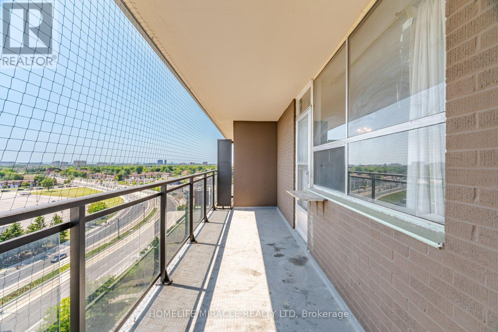 #1105 60 STEVENSON ROAD - 30