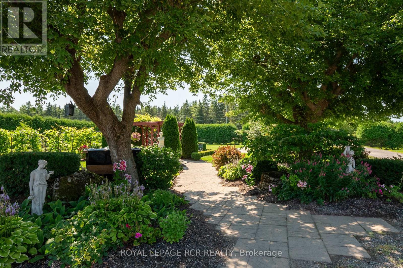 243067 5TH SIDE ROAD - Image 34