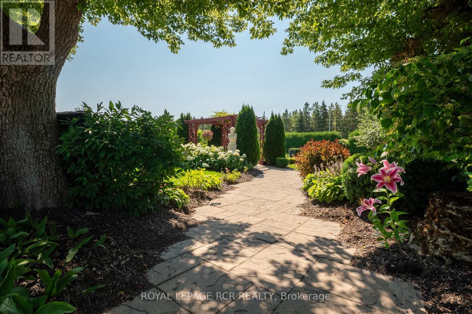 243067 5TH SIDE ROAD - Image 33