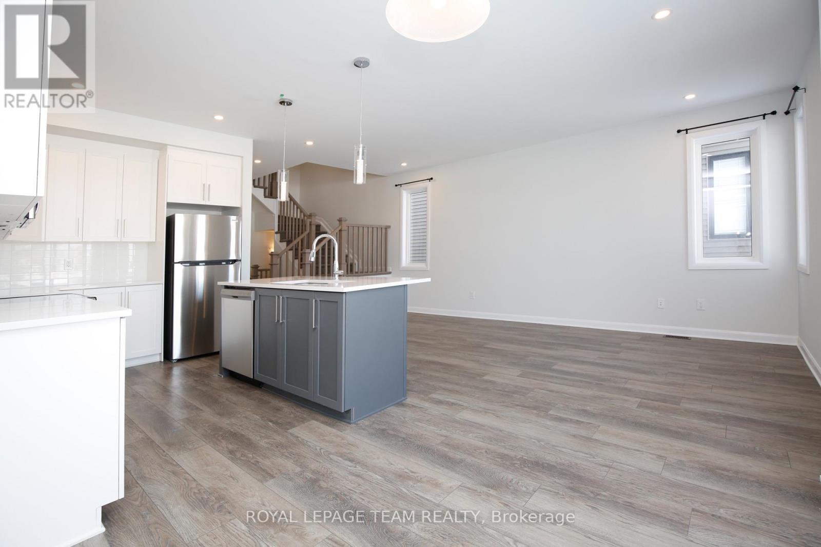 4 Bed, 3 Bath House for Rent in Ottawa – 645 HAMSA STREET, Ottawa – MLS# X13641954 - Image 44