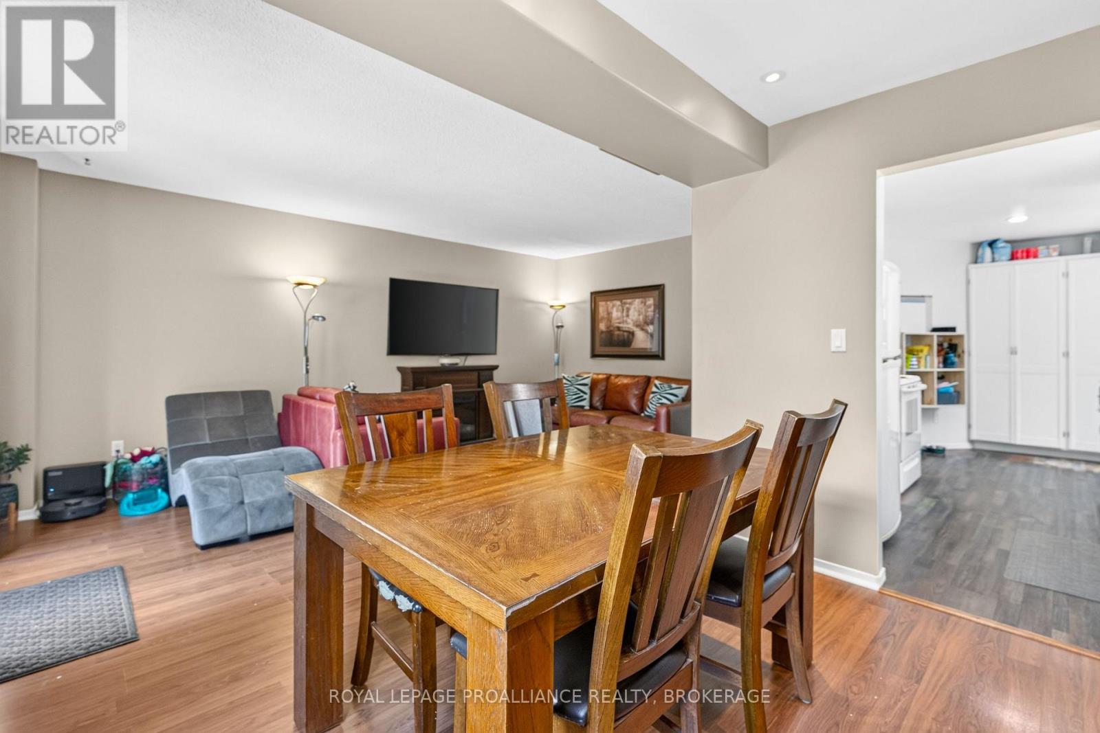 24 BALMORAL COURT - Image 13