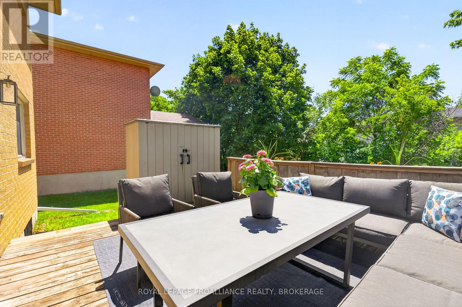 24 BALMORAL COURT - 41