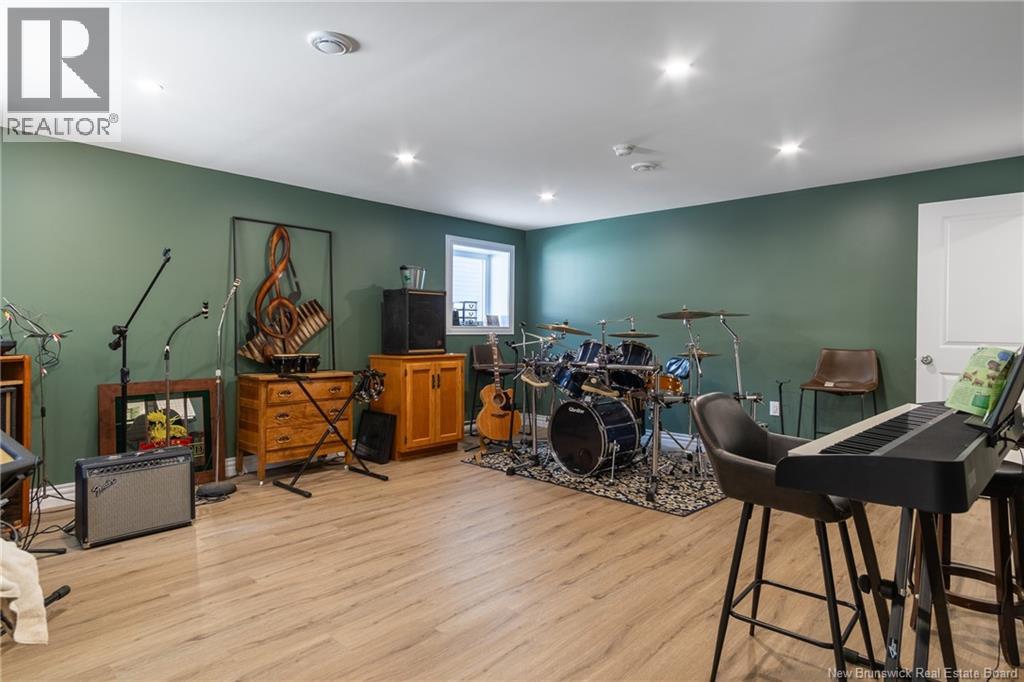 50 Walker Crescent - 30
